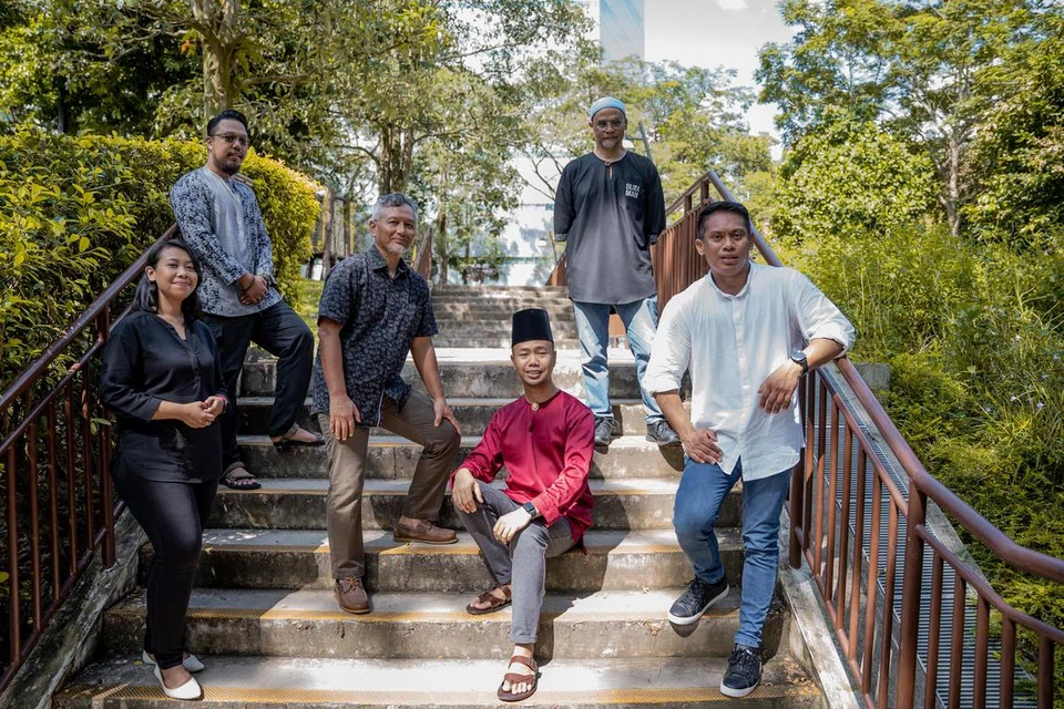 Pengarah festival, Gemadah, Encik Ariffin Abdullah (tiga dari kiri), berkata acara pada 2024 itu akan kembali menghiburkan penonton pada 1 dan 2 Mac di Esplanade. Bersama beliau ialah (dari kiri) barisan pemuzik, Lenny Karmila, Aidil Akmal, Afi Hanafi, Mohd Khair Mohd Yasin, dan Mohamed Faizal Salim, yang akan sama-sama menjayakan festival tersebut.