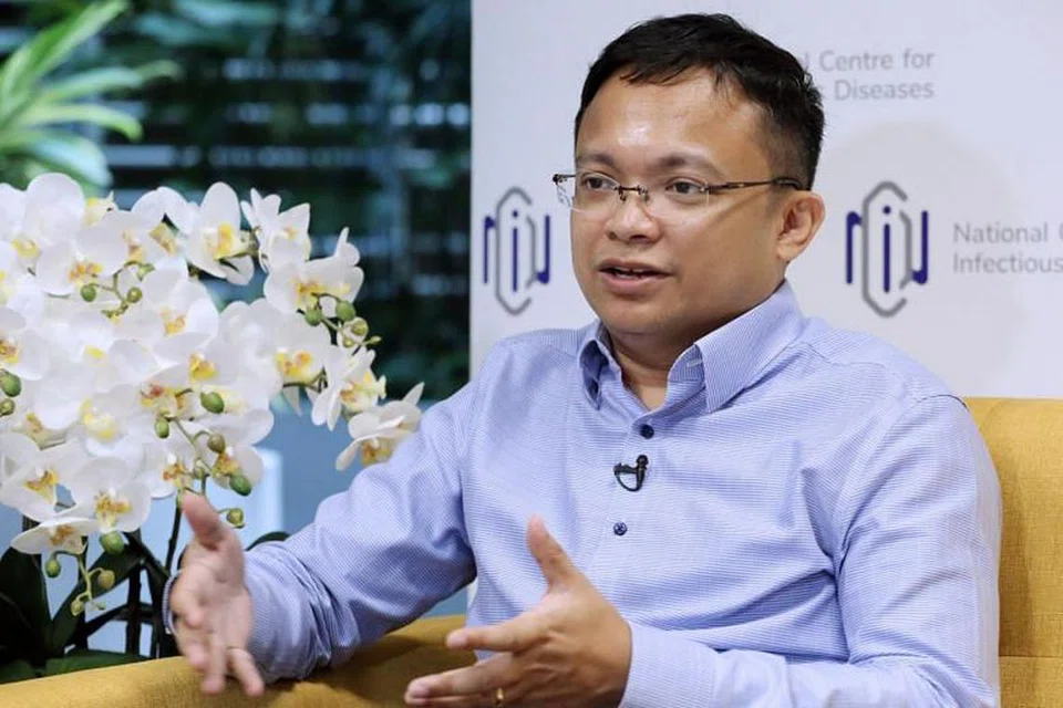 Dr Shawn Vasoo berkata sebahagian besar jangkitan masih melalui orang yang mempunyai gejala penyakit.