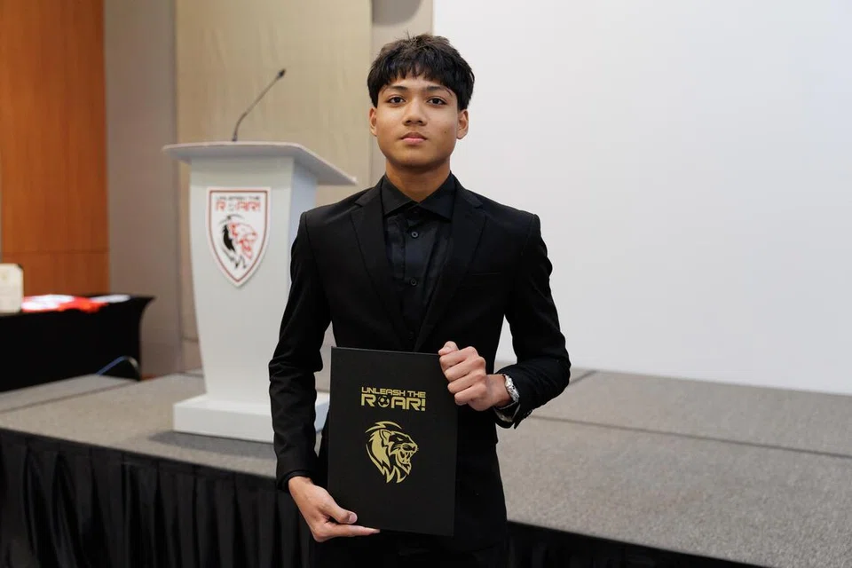 Ayden Naim, Biasiswa Bola Sepak, Sepanyol, pemain bola sepak muda, Singapura