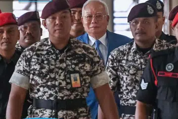 Najib Tun Razak, pengubahan wang haram, dana, SRC International