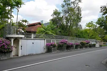 Apabila memikirkan monumen negara di Singapura, 38 Oxley Road mungkin tidak terlintas di fikiran, kata penulis.