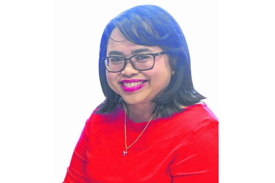 DR NURHIDAYATI.
