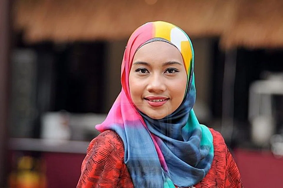 KEKAL PENDIRIAN: Bagi Yuna, 29, istilah berubah menjadi orang lain tidak pernah ada dalam fikirannya sekalipun beliau kini menetap di pusat perkembangan muzik antarabangsa di Amerika Syarikat. - Foto UTUSAN ONLINE