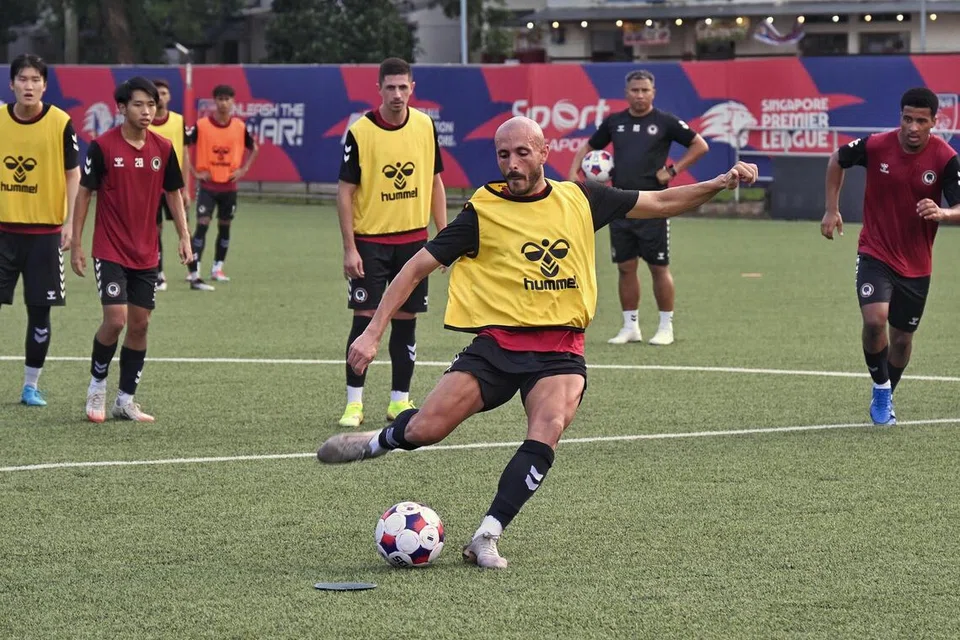 Penyerang Tanjong Pagar dari Sepanyol, Youssef Ezzejjari.