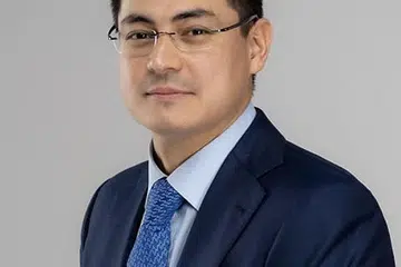 ENCIK IBRAGIMOV: Fasih dalam lima bahasa - Inggeris, Russia, Perancis, Turkey dan Mandarin - seorang lulusan Sekolah Perniagaan Eropah di London dan Universiti Bahasa dan Kebudayaan Beijing di China. - Foto DIVINE
