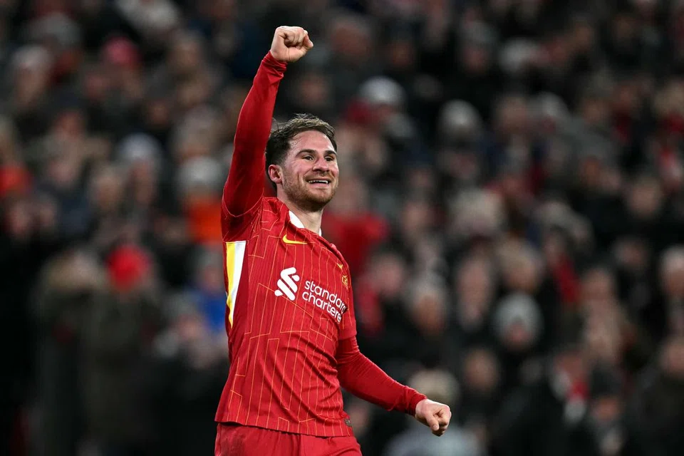 Pemain tengah Liverpool, Alexis Mac Allister, menjaringkan gol kedua Liverpool dalam kemenangan 2-0 ke atas Newcastle pada 27 Februari. Kemenangan itu bermakna Liverpool kekal di puncak Liga Perdana England dengan kelebihan 13 mata berbanding Arsenal di tempat kedua. 