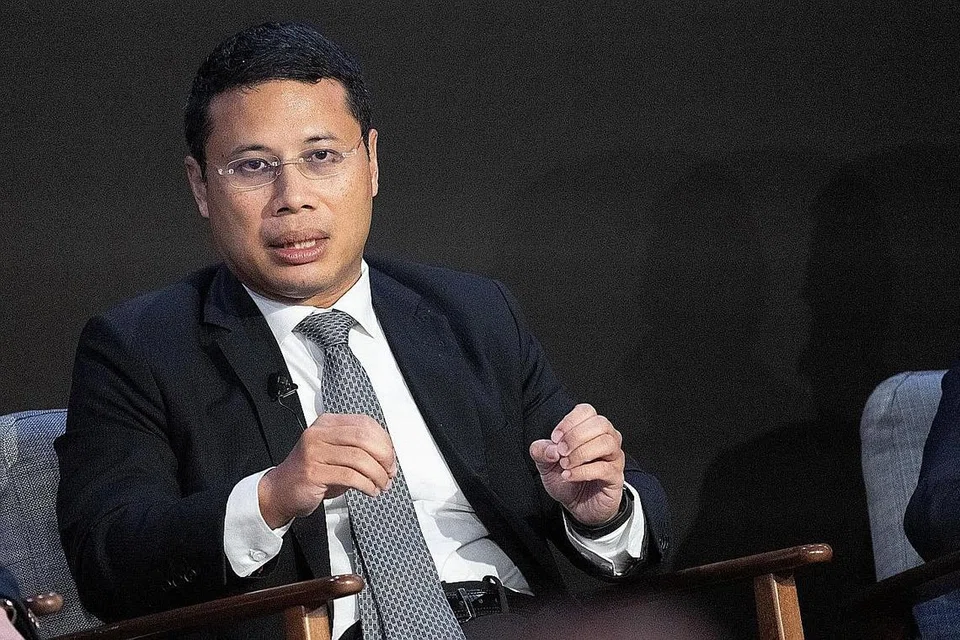 ENCIK DESMOND LEE: Beliau hadiri Forum Ekonomi Sedunia di Davos untuk mengadakan mesyuarat dengan peniaga, pemimpin pemerintah dan pertubuhan bukan pemerintah (NGO). - Foto WORLD ECONOMIC FORUM