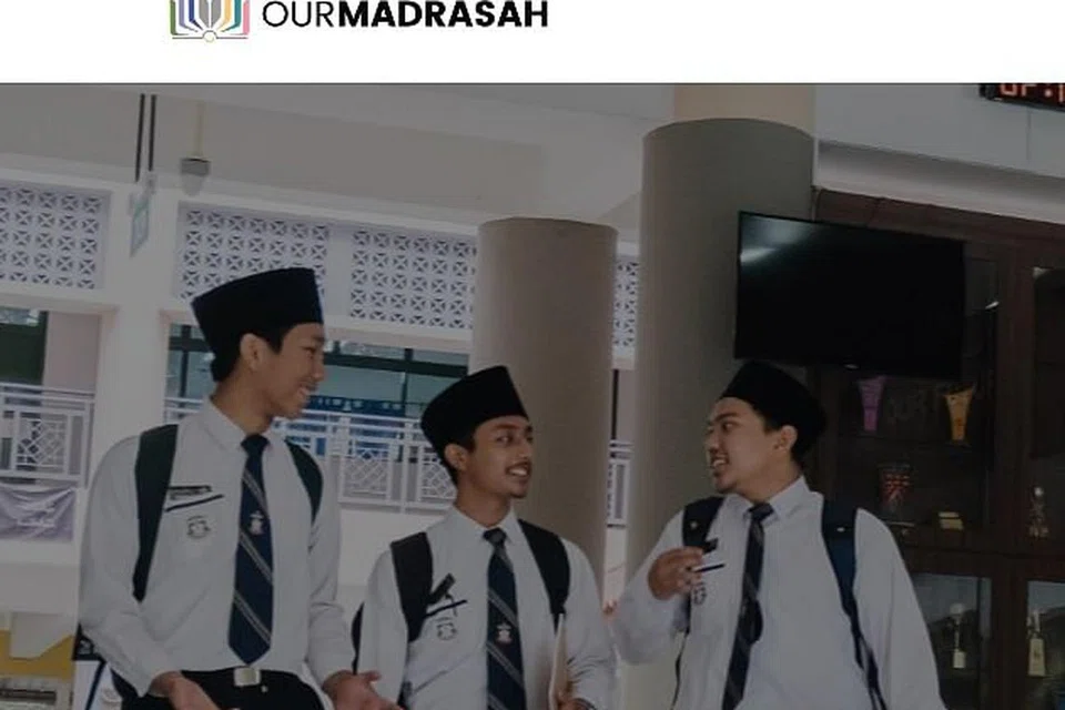 Portal itu juga berfungsi sebagai platform mudah bagi membuat pembayaran agar lebih mudah bagi masyarakat menderma secara dalam talian. - FOTO: OURMADRASAH.SG