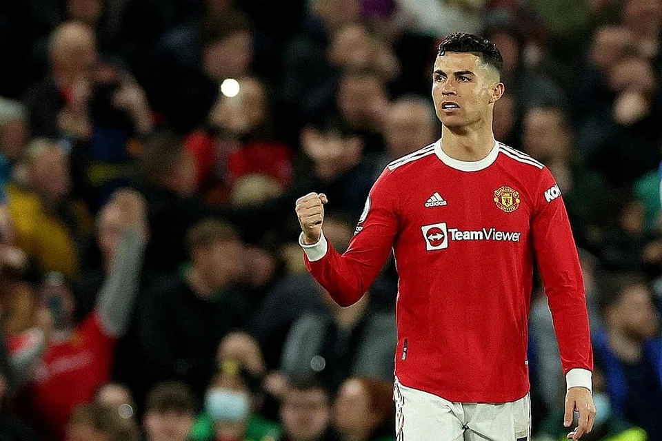 INGIN JADI PENGAKHIR ERA?: Erik ten Hag berkata beliau tidak bimbang reputasinya tercemar apabila memimpin United, dan berkata beliau tahu era Klopp-Guardiola akan berakhir juga pada satu hari nanti. Beliau juga mencadangkan Ronaldo akan dikekalkan di Old Trafford. - Foto-foto EPA-EFE, REUTERS