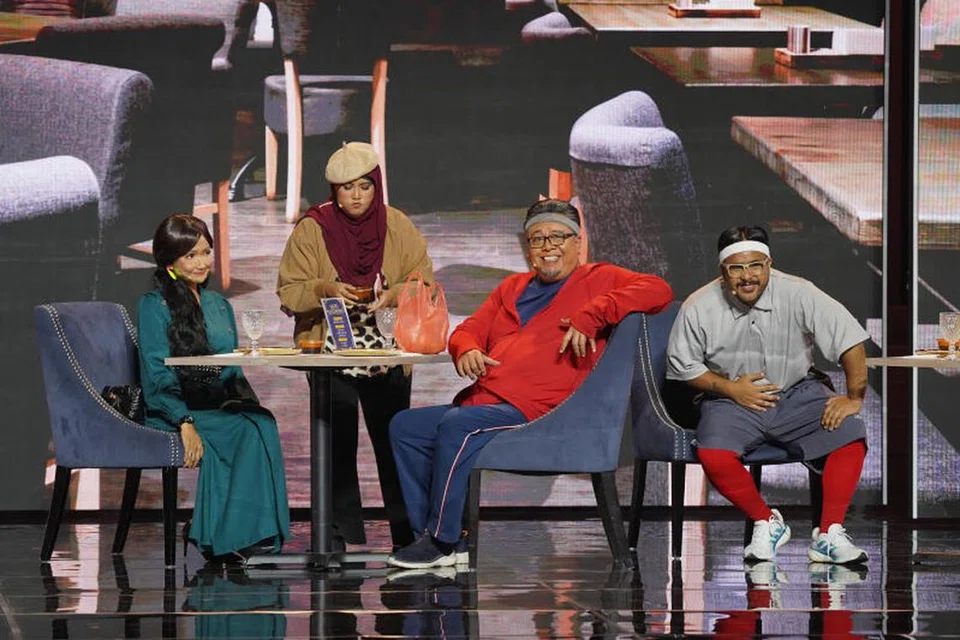 Segmen lawak jenaka ‘Sinar Lebaran’ yang dijayakan (dari kiri) Era Farida, Syafiqa (Sya), Suhaimi Yusof dan Zaki Hussain dianggap warganet sebagai ‘mendak’ dan tidak kelakar.