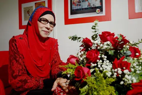 Datuk Sarimah Ahmad menghargai usaha Perdana Menteri Malaysia, Datuk Seri Anwar Ibrahim, yang mencetus usaha mendapatkan semula hak cipta empat filemnya, Dia Ibuku, Detik 12 Malam, Jejak Bertapak dan Kabus Tengahari.