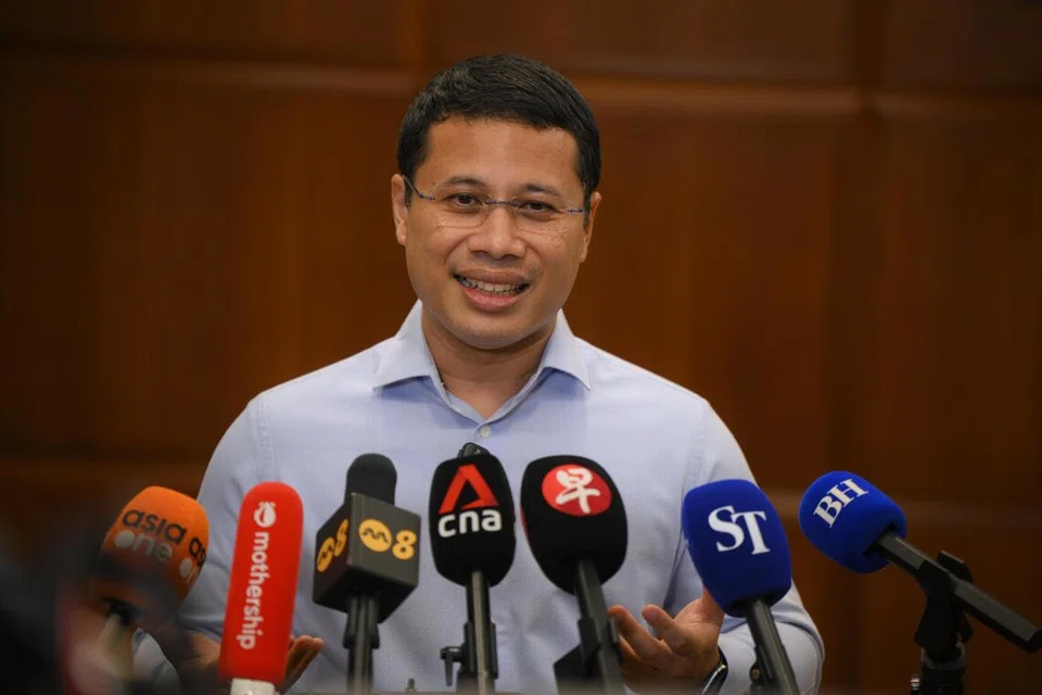 12 sekolah rendah di kawasan kejiranan dengan kadar perumahan awam yang jauh lebih rendah, skim baharu,  bagi pemohon kemasukan Darjah 1, Fasa 2C, umum Menteri Pendidikan, Encik Desmond Lee