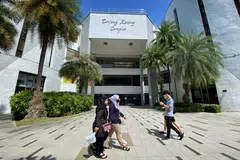 Pusat beli-belah Tanjong Katong Complex di Geylang Serai sedang menjalani kerja-kerja peningkatan untuk diberi nafas baru dan dijangka membuka semula pintunya kepada orang ramai pada separuh pertama 2029.