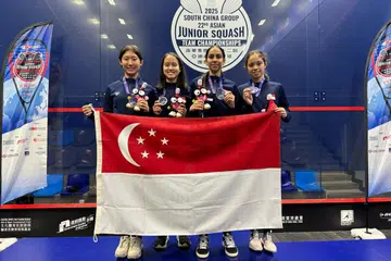 (Dari kiri) Pemain squash Singapura, Jacintha Han, Jayna Lim, Saiesha Ranjan dan Naisha Singh, meraih pingat gangsa bersama dalam Kejohanan Berpasukan Squash Remaja Asia di Hong Kong pada 15 Februari.
