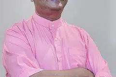 WAWASAN PEMIMPIN: Presiden Persatuan Agensi Keselamatan Bertauliah (ACSA), Encik John Vijayan Vasavan, 60 tahun, berkata, selain meningkatkan faedah pekerja dan menjadikan sekitaran pekerjaan lebih baik, persatuannya akan bekerja dengan pemegang taruhan untuk menarik tenaga kerja muda menyertai industri keselamatan. - Foto ihsan: ACSA