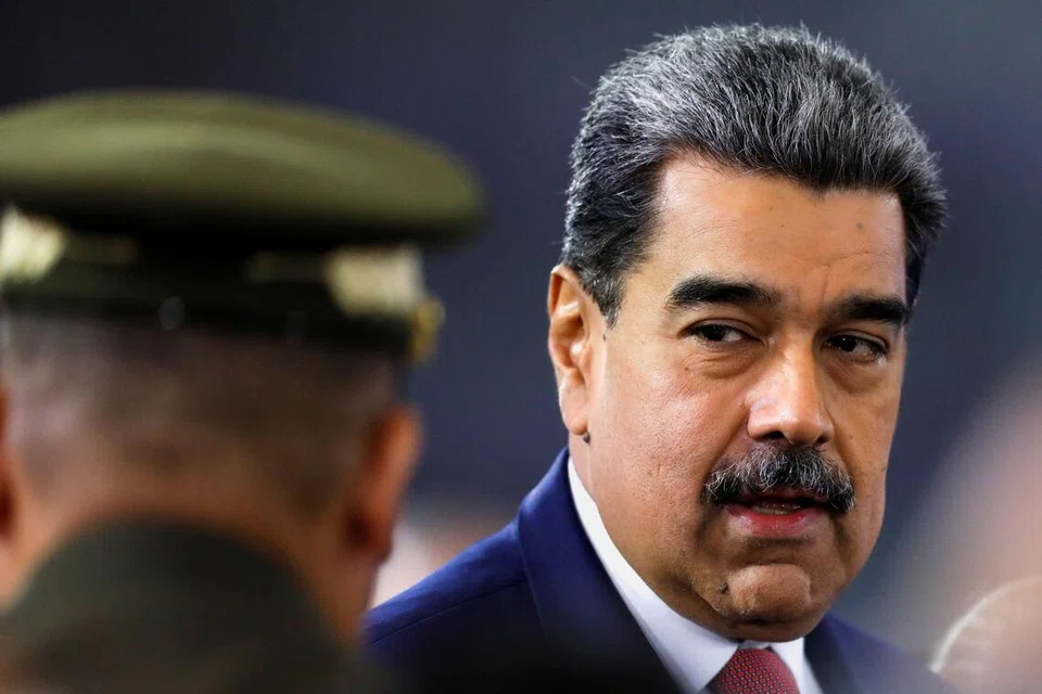Presiden Venezuela, Nicolas Maduro, menghadiri sidang media beberapa hari selepas beliau mengumumkan bahawa Venezuela akan mengerahkan tentera, polis dan pertahanan awam di 284 lokasi “medan pertempuran” di seluruh negara, ketika ketegangan dengan Amerika Syarikat semakin memuncak, di Caracas, Venezuela, 15 September 2025. 