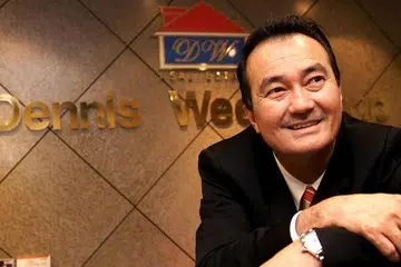 Encik Dennis Wee  meninggal dunia pada 3 April pada usia 71 tahun selepas bertarung dengan penyakit barah.