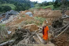 Taufan Ditwah, sri lanka, red cross, singapore