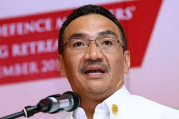 Menteri Pertahanan, Datuk Seri Hishammuddin Tun Hussein