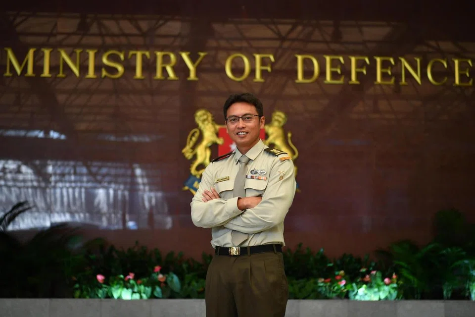 PENGIKTIRAFAN USAHA: LTC Mohammad Jawahir Samuri merupakan antara  1,196 anggota Mindef dan SAF yang akan dinaikkan pangkat mulai 1 Julai ini. 