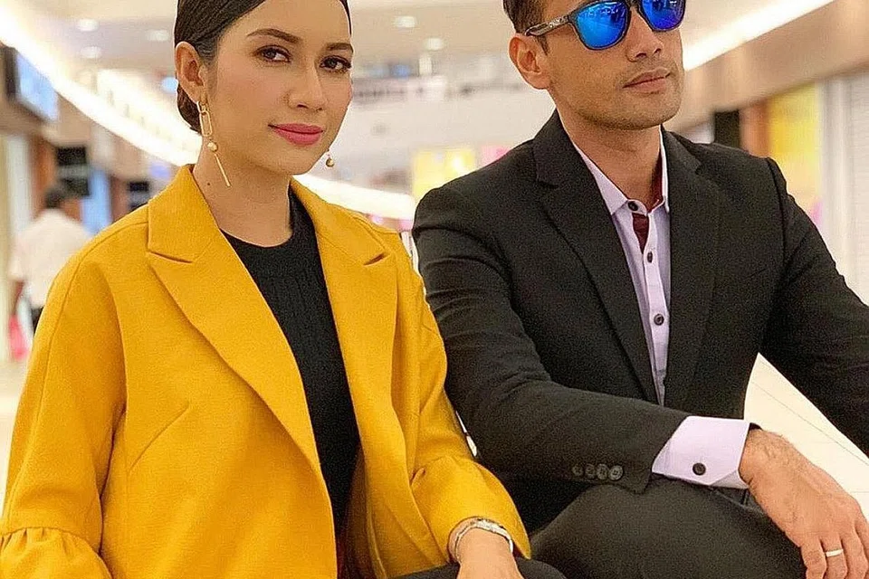 Setelah mencetus fenomena menerusi drama Love You Mr Arrogant, Azlee (kanan) dan Zara Zya membuatkan penonton 'mabuk cinta' dengan keserasian mereka dalam drama Seadanya Aku.- Foto COUNTRY UNIVERSAL SDN BHD