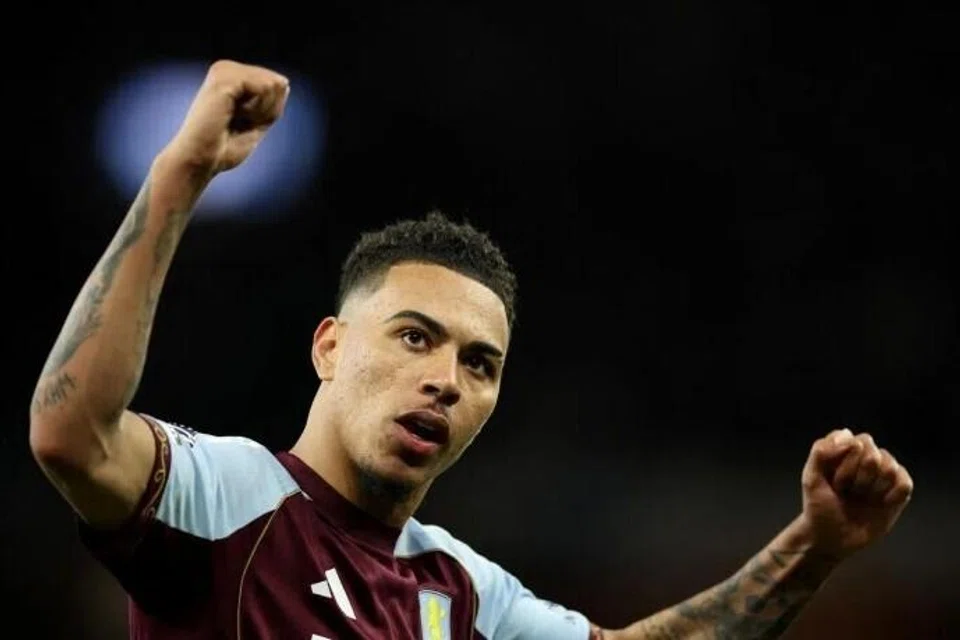 Pemain tengah England dan Aston Villa, Morgan Rogers, telah dibeli Chelsea dengan nilai pemindahan yang dilaporkan sebanyak 117 juta paun ($202 juta).