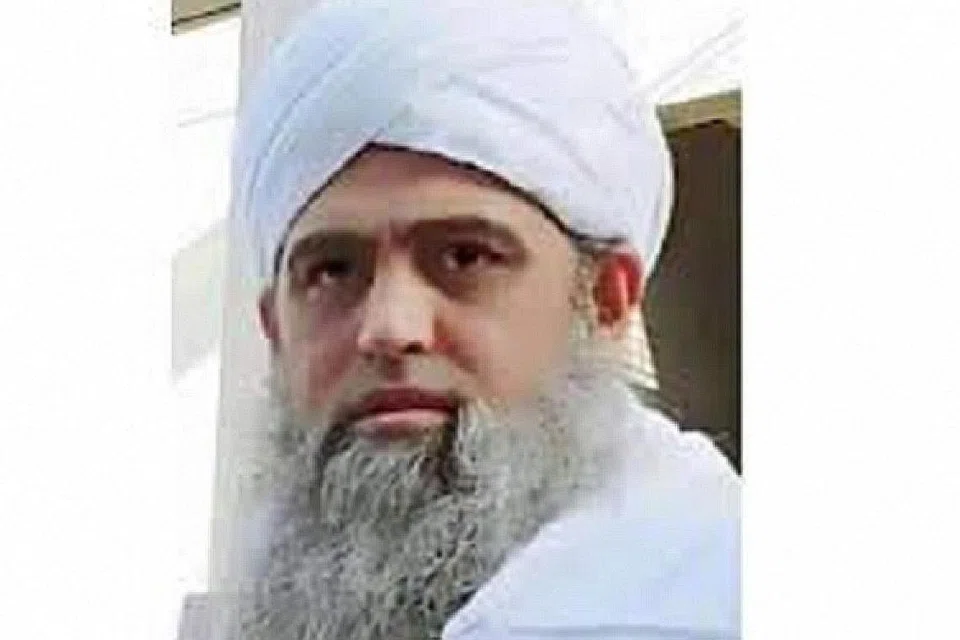 Maulana Saad (gambar atas).