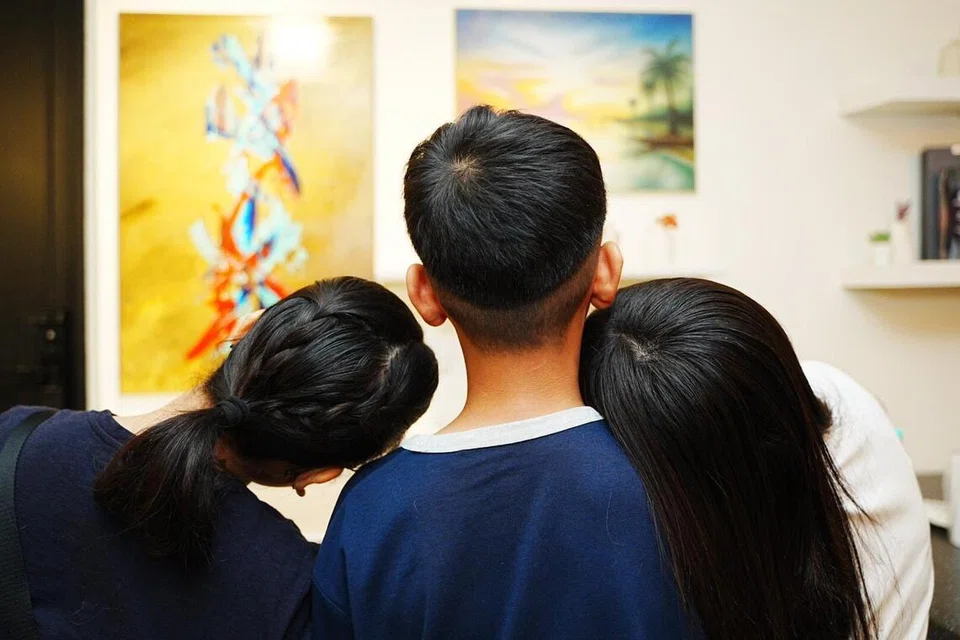 Pesalah, anak, terima, anugerah