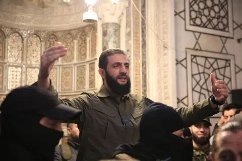 Encik Abu Mohammed al-Jolani ialah ketua kumpulan Islam Hayat Tahrir al-Sham Syria yang mengetuai serangan kilat pemberontak sehingga berjaya  merampas Damsyik daripada kawalan tentera pemerintah Syria.