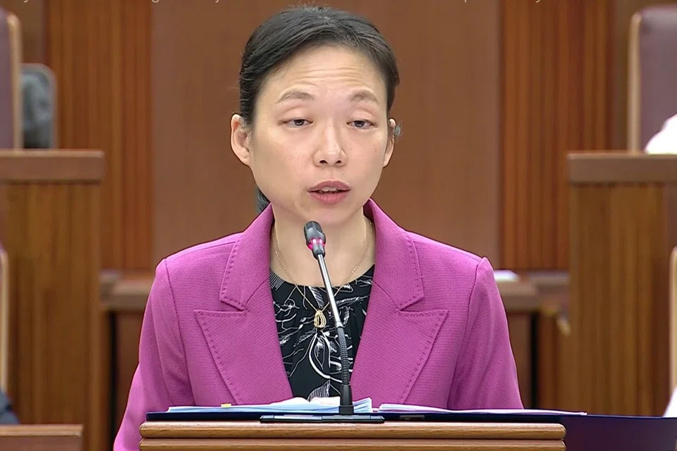 Pemangku Menteri Tenaga Manusia, Cik Jasmin Lau.