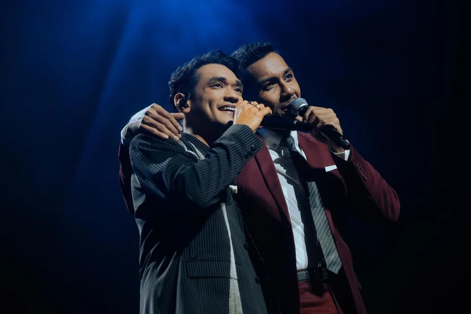 Taufik Batisah, Afgan, Afgansyah Reza, One Last Dance, SAH Entertainment, Taufik solo concert 