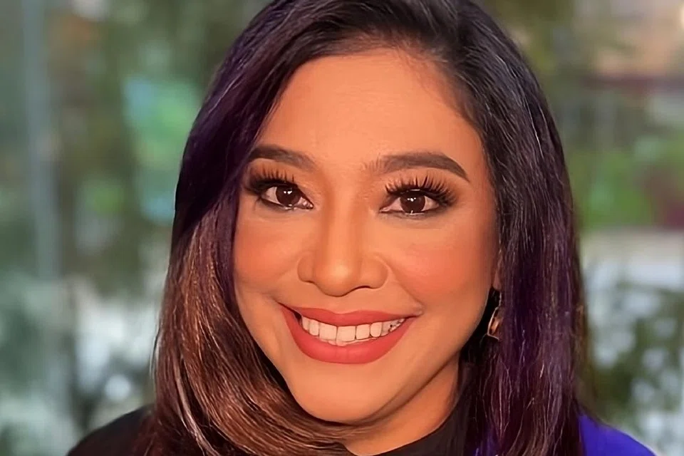 Datuk Francissca Peter hargai segala pengorbanan keluarganya di samping sokongan peminat yang menjadikannya penuh kesyukuran bergelar anak seni.