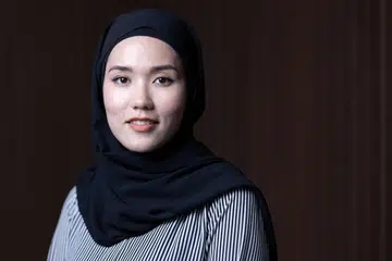Ketua kontinjen bagi Pasukan Pelarian di sukan Olimpik Paris, yang juga peserta lumba basikal Afghanistan, Masomah Ali Zada, berasa “bangga” kerana dapat mewakili “semua peserta yang telah dipaksa meninggalkan negara mereka”.