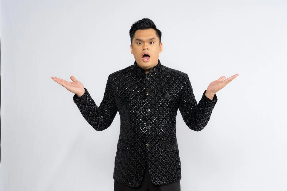 Pementasan ‘My Name is (Not) Khan’, yang dijayakan Hafidz Abdul Rahman, merupakan monolog yang mengisahkan tentang jejaka bernama Harith, yang sangat kemaruk dengan filem dan lagu Hindustan.