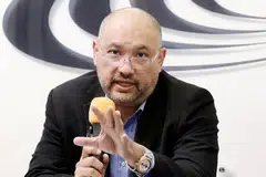 Ketua Pegawai Eksekutif Pusat Memerangi Rasuah dan Kronisme (C4), Encik Pushpan Murugiah berkata arahan Kabinet supaya SPRM menyiasat dakwaan ‘mafia korporat’ sebagai ‘tindak balas yang lemah dan amat mengecewakan’.