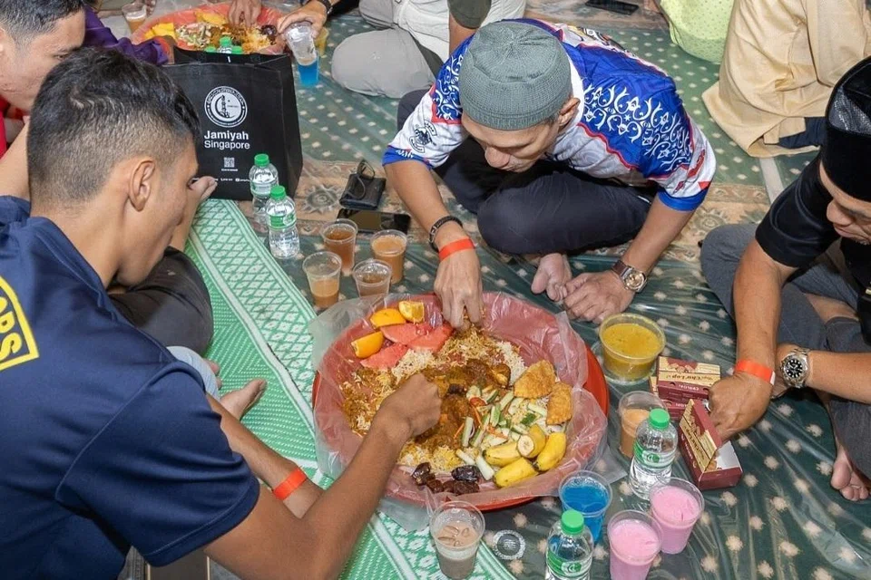 Majlis ‘Iftar Barakah’ di Pusat Islam Jamiyah di Lorong 12 Geylang pada Ramadan 2025. 