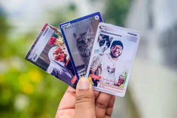 Kad PawKeMon bukan sekadar kegiatan santai, malah platform kreatif yang menghubungkan masyarakat secara relevan, dengan kebebasan peserta memilih foto peribadi, rakan atau haiwan peliharaan sebagai rekaan kad.