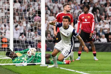Penyerang Tottenham Hotspur, Brennan Johnson, meraikan gol beliau dalam final Liga Europa menentang Manchester United pada 21 Mei. Gol beliau cukup  menundukkan United 1-0 dan membantu Spurs meraih trofi pertama dalam masa 17 tahun.  