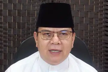 Drs Ahmad Dahri.