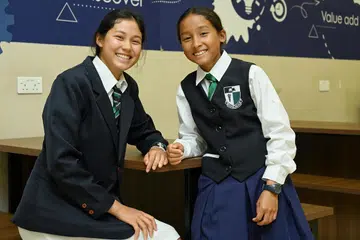 Pasangan adik-beradik sukan layar, Nia Mehry Zahedi (kiri), dan Anya Alessia Zahedi, telah mencuri tumpuan pada Sukan SEA 2025 di Thailand apabila mereka masing-masing memenangi pingat gangsa dan perak.
