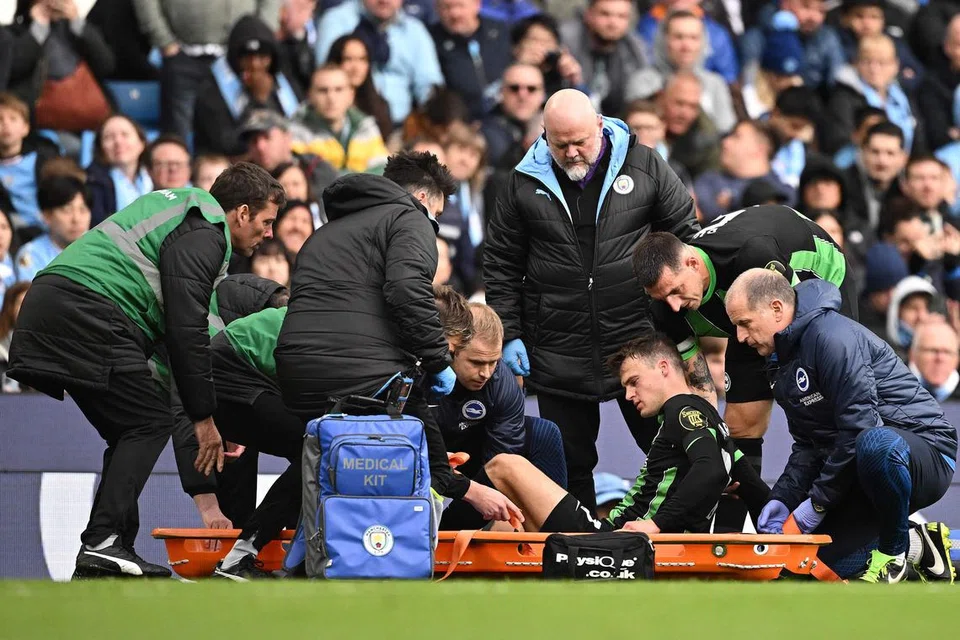 KEADAAN MEMBIMBANGKAN: Jumlah kecederaan yang melanda para pemain EPL dalam tiga bulan pertama musim ini boleh dikatakan membimbangkan, setelah ia mencapai tahap rekod. 