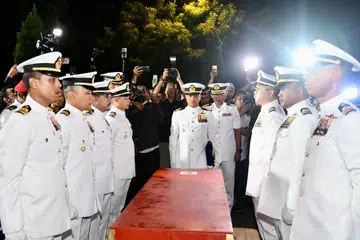 Jenazah mangsa nahas udara dua helikopter Tentera Laut Diraja Malaysia (TLDM) yang terhempas di Pangkalan TLDM, Lumut, Perak, disemadikan mengikut tradisi ketenteraan TLDM.