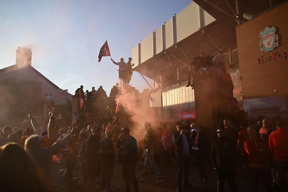 Suasana di Anfield sungguh meriah selepas kemenangan Liga Perdana England (EPL) yang ke-20. 