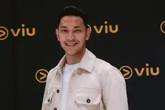 Muaz Zabir, pelakon Malaysia, Mitos Cinta Akira
