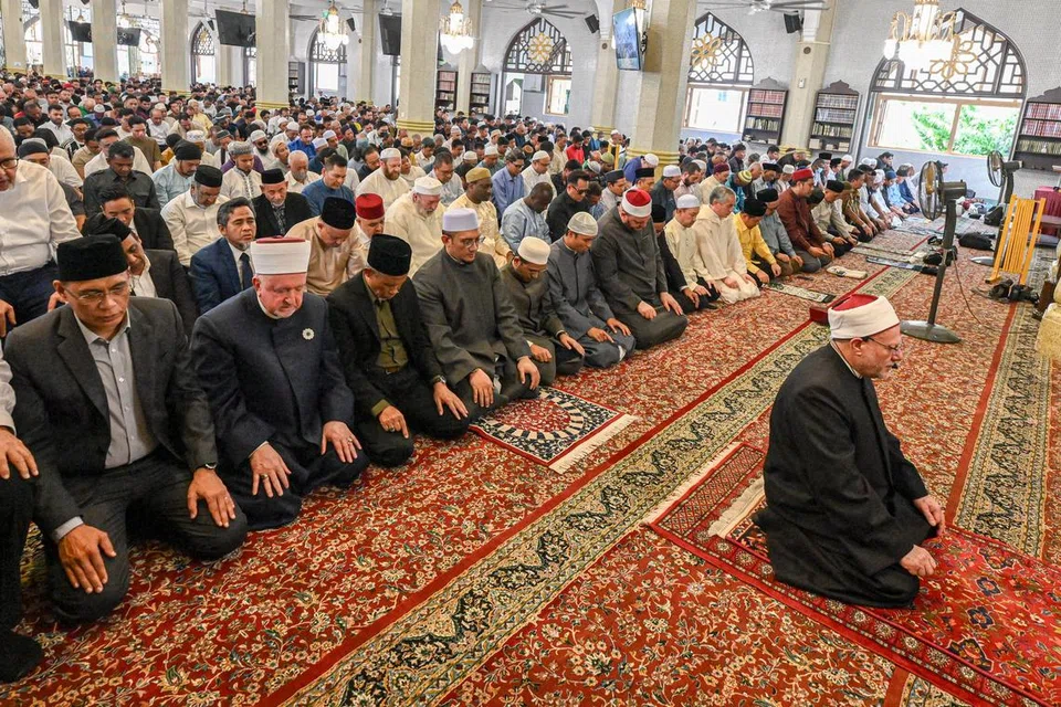 Kadangkala seseorang perlu meluangkan masa yang berkualiti di persekitaran yang tenang untuk memulihkan rohani dan jiwa dengan bermuhasabah diri.