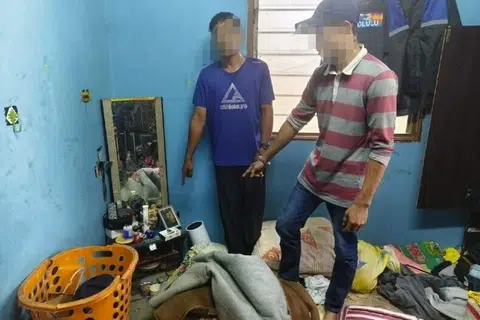 pecah masuk, pencuri belangkas Melaka, pecah masuk surau Jasin, Pantai Siring Melaka, makanan laut dicuri, SM Sport 110R, jenayah Melaka, belangkas segar dicuri, polis Jasin, curi