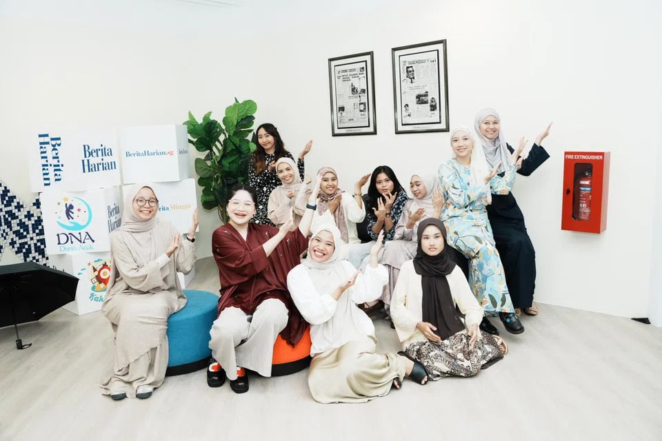 Trend TikTok menjadi aktiviti popular dalam kalangan orang muda, keluarga dan teman-teman sekadar untuk hiburan.