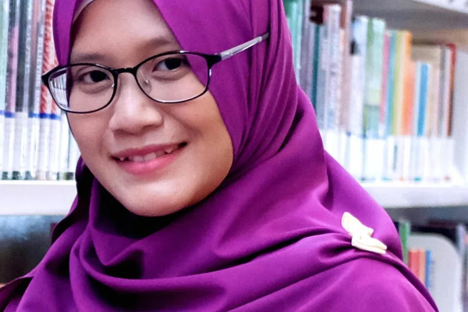 UNTUK IBU BAPA:  Sesi ‘Mengasah Kemahiran Dwibahasa Sambil Bermain’ mengajar ibu bapa meneroka cara terbaik memupuk kemahiran dwibahasa dalam diri anak-anak. 