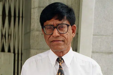 Peguam dan bekas pengarah Jabatan Ehwal Komersial (CAD), Encik Glenn Knight terlibat dalam penubuhan CAD pada 1984 selepas bertahun-tahun terlibat sebagai pendakwa beberapa kes jenayah berprofil tinggi.