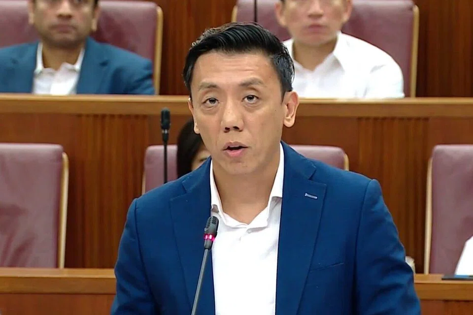 Jeffrey Siow., bahan api, ekonomi terbuka